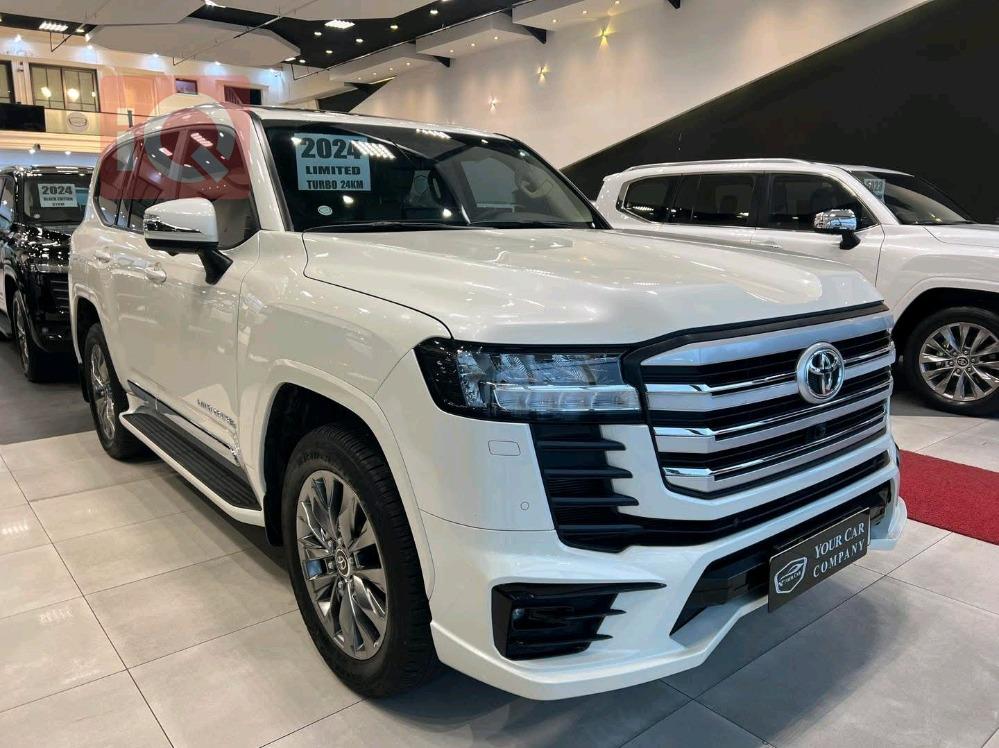 تۆیۆتا لاند کروزەر